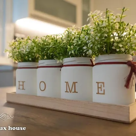 Lux House 公寓