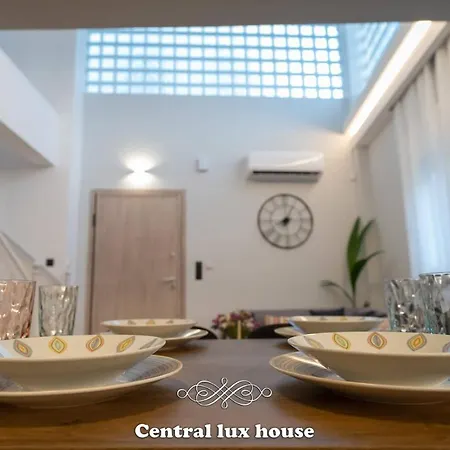 Lux House